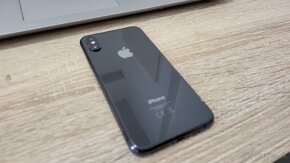 Apple iPhone XS na diely - bez LCD a poškodená doska - 7