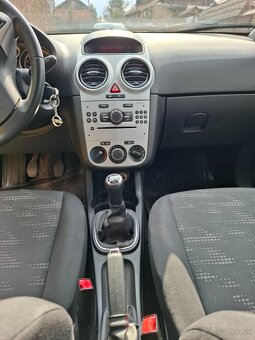 Predám Opel Corsa 1.2 63kW, r.v. 2012, 102 000 km - 7