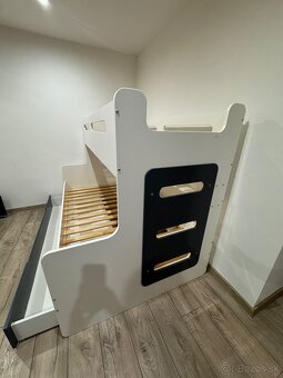 Dvojposchodová posteľ - 7