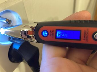 Skúšačka napätia kontaktná/bezkontaktná HAKEL - 7