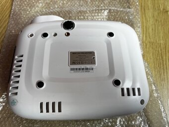 Biely LCD projektor RD-852 pre domáce kino - 7