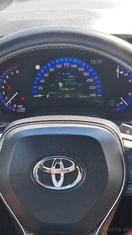 TOYOTA COROLLA combi 2.0 HYBRID - 7