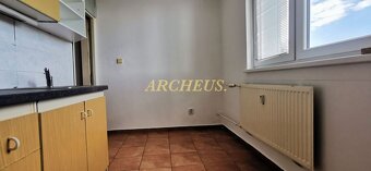 NA PREDAJ 2-IZBOVÝ BYT S LOGGIOU, 49 m2, SÍDL. JUH, TREBIŠOV - 7