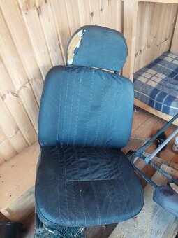 Sedacky skoda 105s - 7