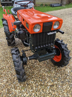 Traktor Kubota b7000 z roku 1999 - 7