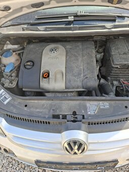 Rozpredám VW Golf V Plus 1.4FSI 66kw BLN - 7
