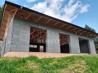 Trojizbový rodinný dom typu bungalov s terasou v... - 7