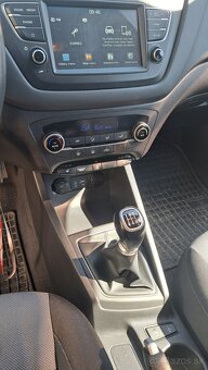 Hyundai i20 1.2 benzín Top stav - 7