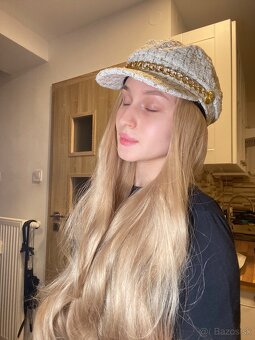 Štýlová blond parochňa s čiapočkou - 7