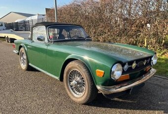 Triumph TR6 Soft Top z roku 1972 - 7