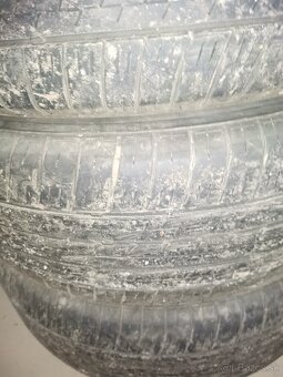 Bridgestone 235/60 R18 - 7