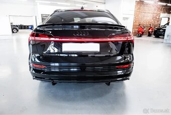 Audi E-tron - 7