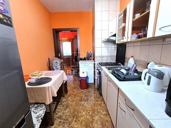 TUreality ponúka na predaj 3 izbový byt so zariadením po... - 7