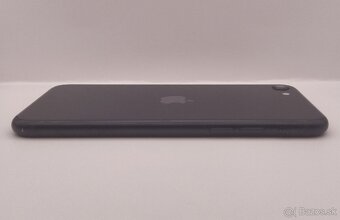 iphone SE 2020 128 GB čierny batéria 100 %
- 7