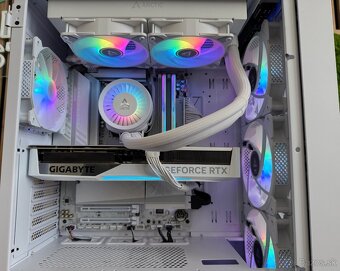 Ryzen 7 9800x3D•RTX 5070 Ti 16GB•32GB RAM, 2TB SSD•1000W - 7