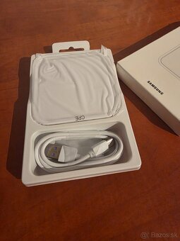 Originálna 15W bezdrôtová nabíjačka Samsung Qi (EP-P2400) - 7