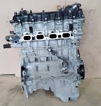 Toyota Yaris 1.3 VVTI 2011 predám Motor 1NR-FE SVETLO, DVERE - 7