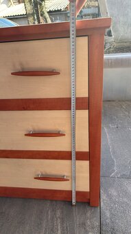 Dizajnová drevená komoda - 7