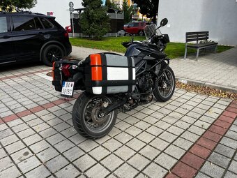 Triumph Tiger 800 - 7