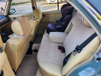 Mercedes w123 piano 240d - 7