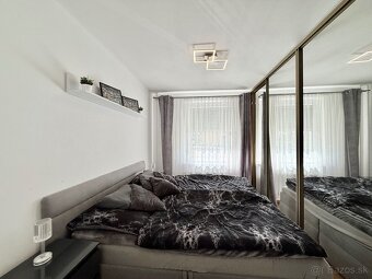 JUH PRI AUPARKU - JANTÁROVÁ -  3 IZBOVÝ BYT PO REKONŠTRUKCII - 7