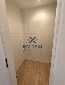 NA PREDAJ: 2-izbový byt po kompletnej rekonštrukcii - 7