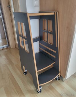 Uciaca veza montessori s kolieskami - 7