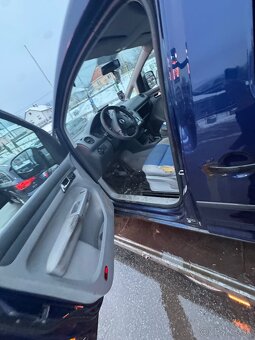 Rozpredam na náhradné diely vw caddy - 7