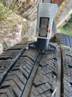 Pneu 205/70 r15 - 7