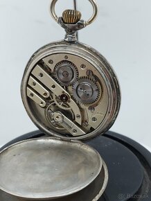 Predám funkčné starožitné otváracie vreckové hodinky 1870 Wi - 7