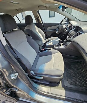 Predám alebo vymením – Chevrolet Cruze 2.0 VCDi 110 kW, r.v. - 7