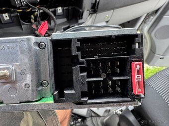 Blaupunkt Hamburg MP57 – autorádio s USB, AUX a Bluetooth - 7