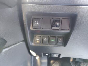 Nissan Qashqai DIG-T 115 Visia Xtronic - 7