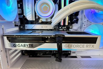 ⭐️ Ryzen 7 9800x3D, RTX 5070 Ti 16GB, 32GB RAM, 2TB, 850W - 7