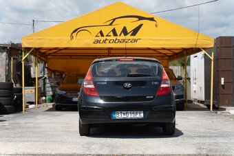 Hyundai i30 CW 1.6 CRDi -Len 142tis. KM- 116k Comfort - 7