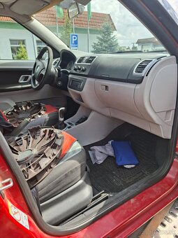 Rozpredám škoda Roomster 1.4Tdi 51,59kw BNM BNV - 7