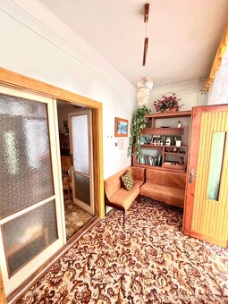 Na predaj 5 izbový dom Maňa – dve stavby, tichá lokalita - 7