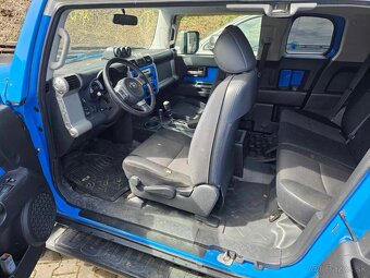 Toyota FJ Cruiser V6 4x4 automat - 7