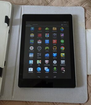 Predám funkčný tablet ACER ICONIA s púzdrom - 7
