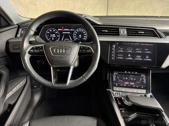 Audi e-tron 55 300KW S-Line Panorama - 7