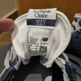 New Balance 327 - 7