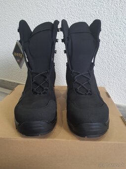 TARAS ARMY BLACK 40,5 a 42 - 7