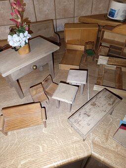 Starý nábytok pre bábiky. - 7