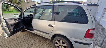 Ford Galaxy - 7