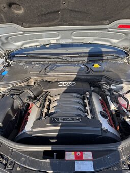 Predám Audi a8 long 4.2 benzín - 7