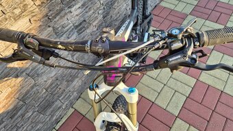 Celoodpružený horský bicykel značky SCOTT - 7