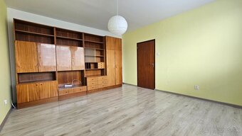 1 izbový byt v Bratislave - Petržálke, 36m2, čiastočná rekon - 7
