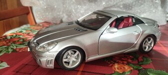 Renault Mercedes 1/18 - 7