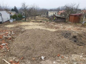 ♻️ Prenajmem drvič /štiepkovač/ konárov do 19cm. ♻️ - 7