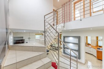 Samostatný 5 izb. rodinný dom vo výbornej lokalite v Trnave - 7